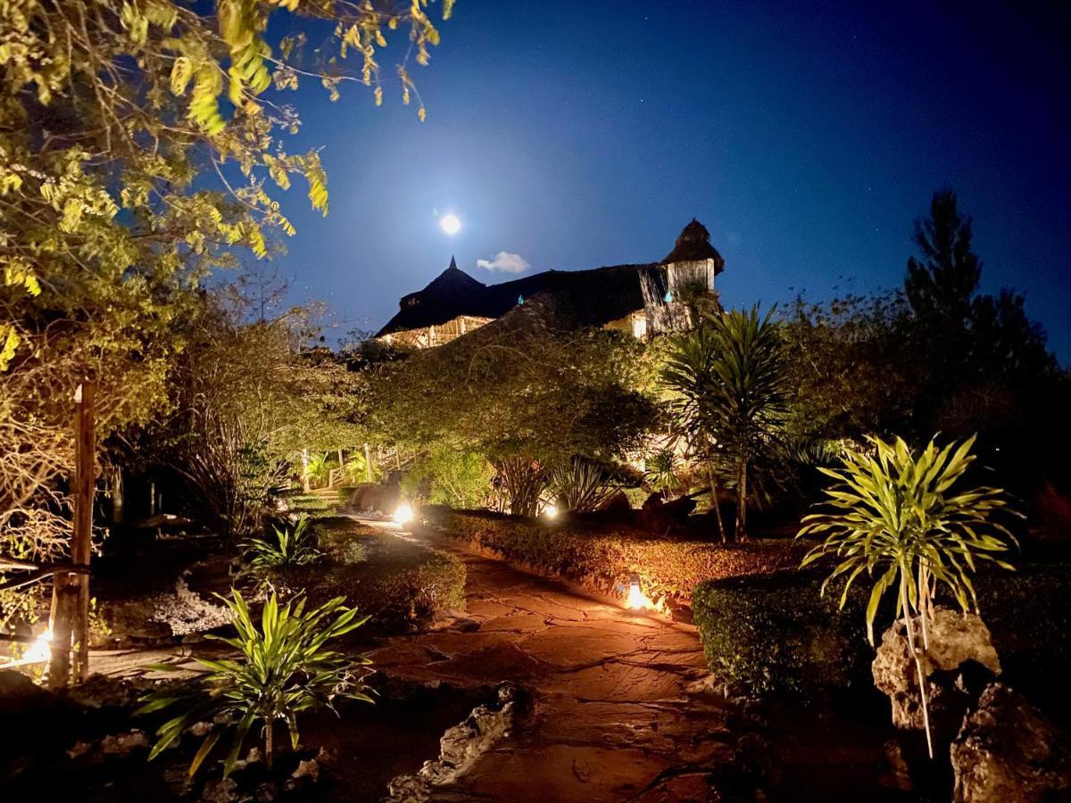 Rock And Sea Resort วาตามู ภายนอก รูปภาพ
